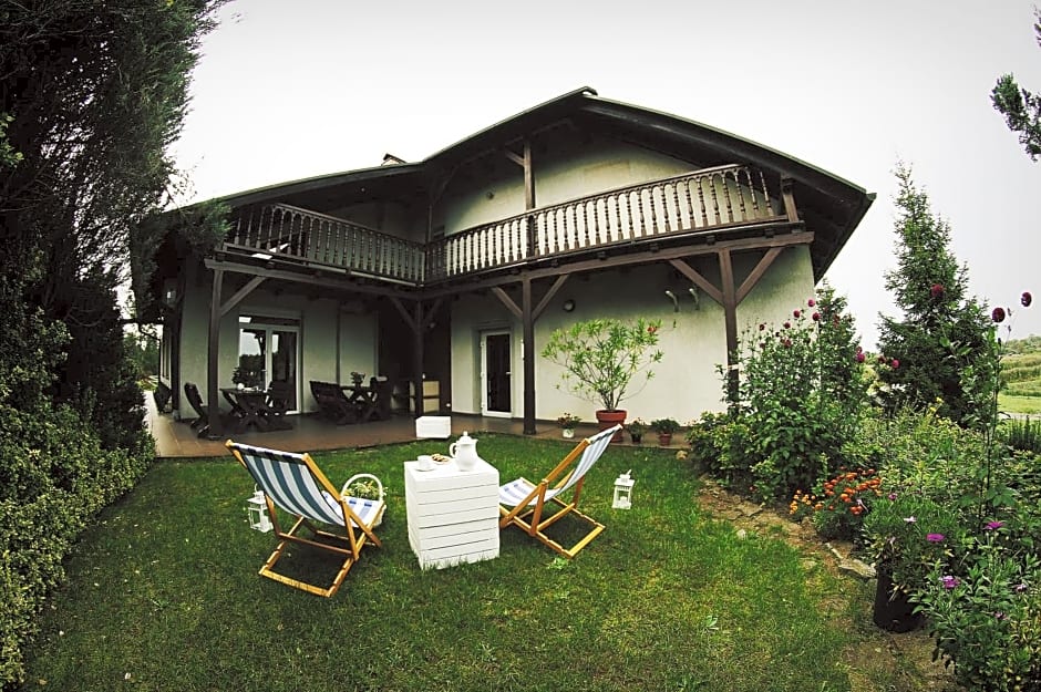 Dom Gościnny Pod Akacjami