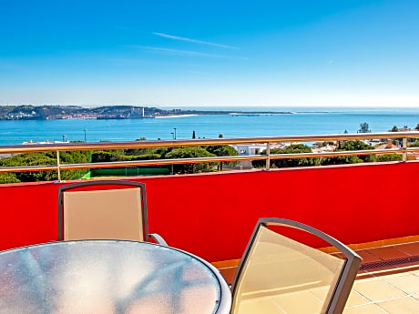 TWO BEDROOM SEA AND POOL VIEW