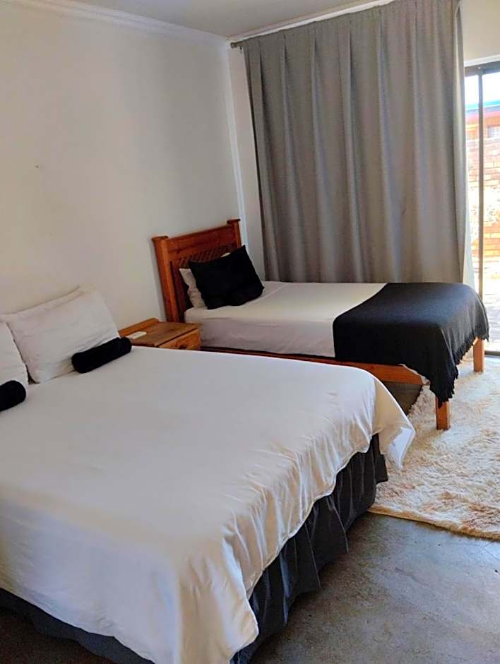 Woodpecker Guesthouse Middelburg Mpumalanga