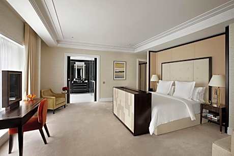 Royal Hotel Residence