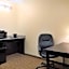 Holiday Inn Express & Suites Alpharetta - Windward Parkway by IHG