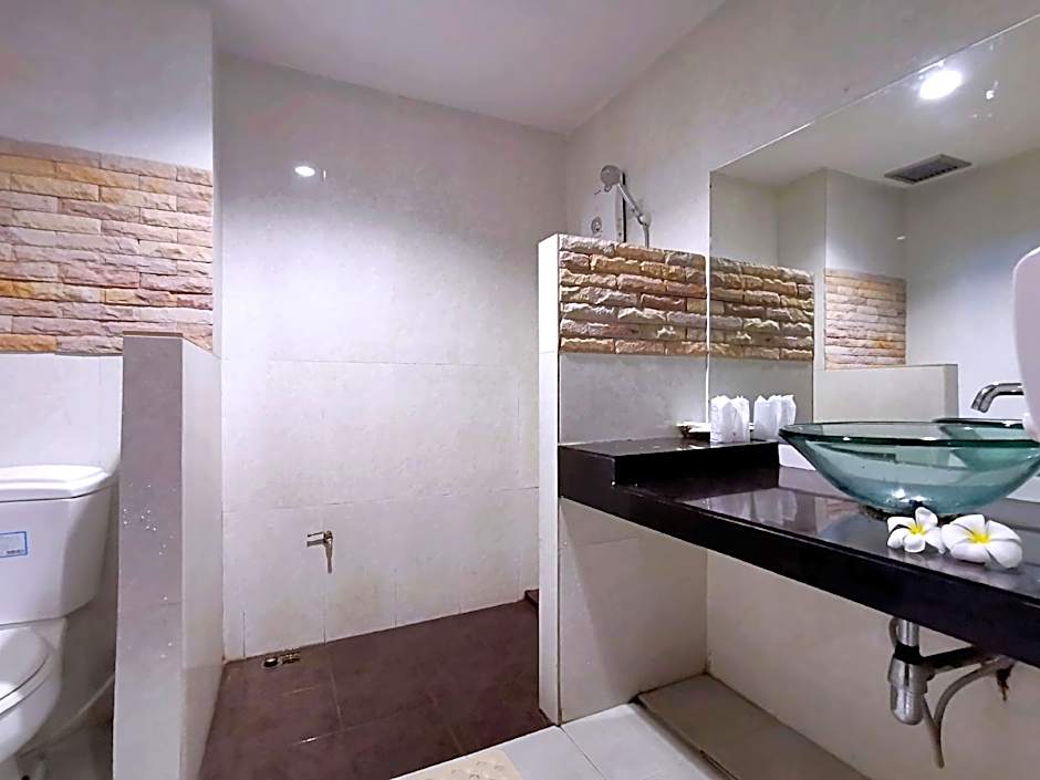 Nana Buri Hotel