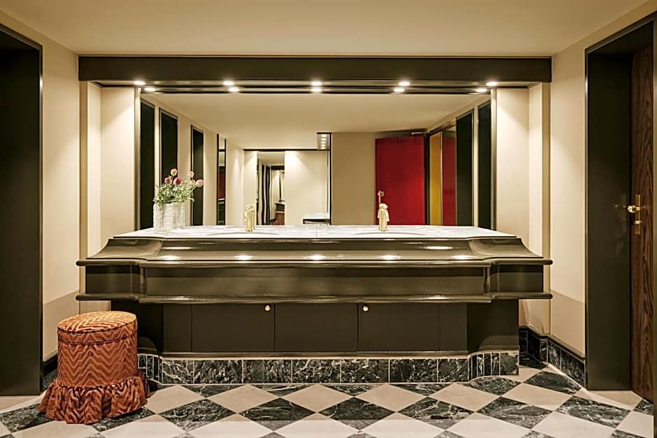 Locke am Platz Zurich