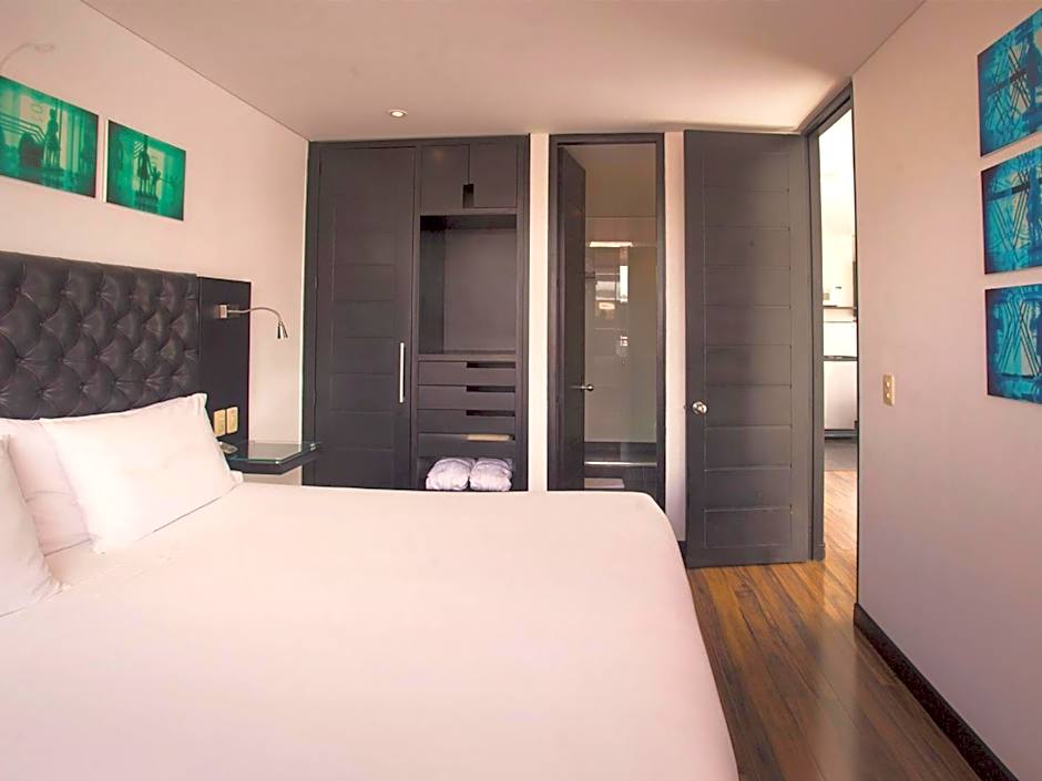 Hotel 104 Art Suites
