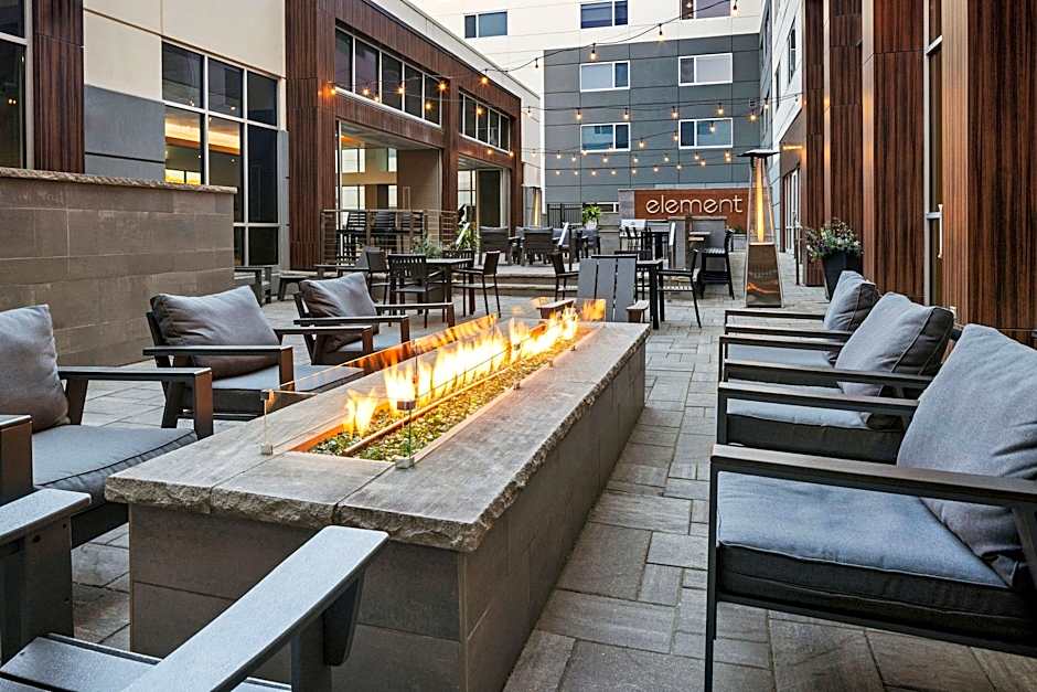 Element Fargo