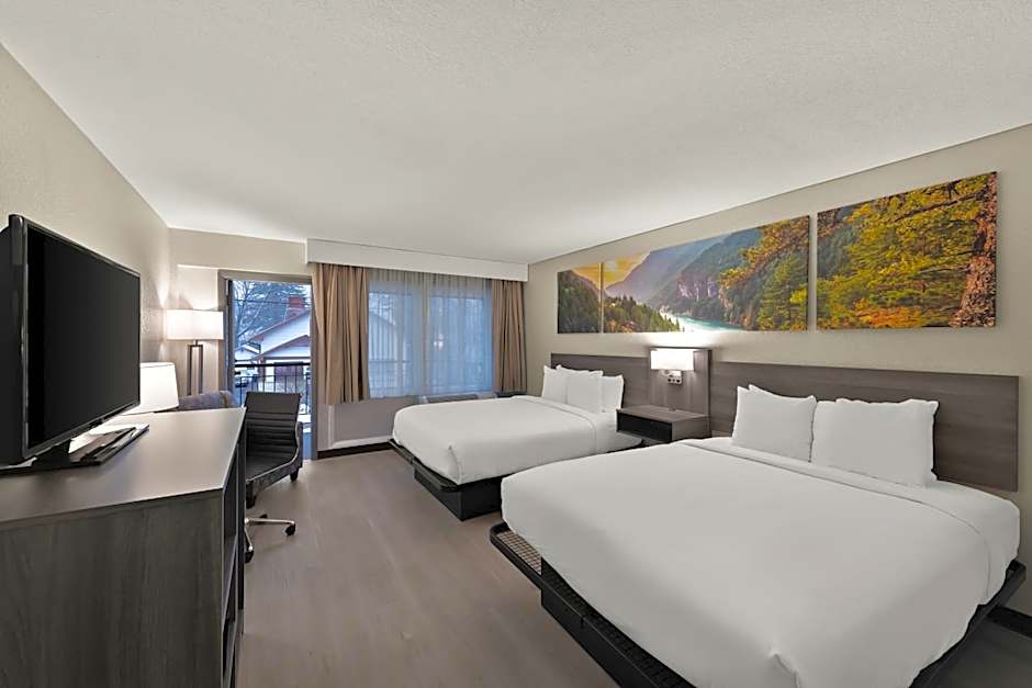 Clarion Pointe Rhinelander Downtown