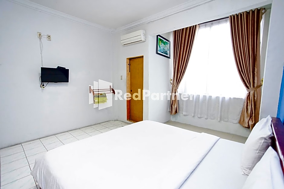 Hotel Serena Anggrek near Manhattan Times Square Mall Medan Mitra RedDoorz