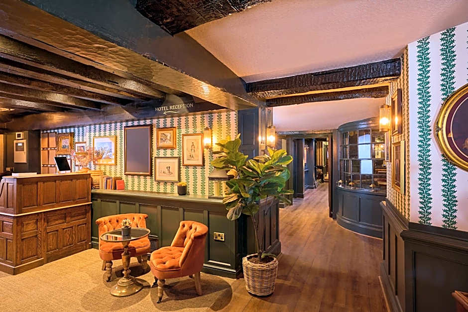 Salisbury Arms Hotel