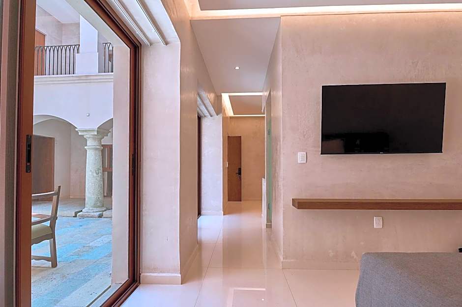 Casa Quiote Hotel Boutique City Center based - Adults Only