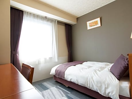 Deluxe Single Room - Non-Smoking