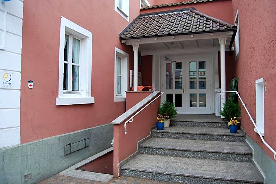 Gasthaus zum Löwen - Restaurant Akropolis