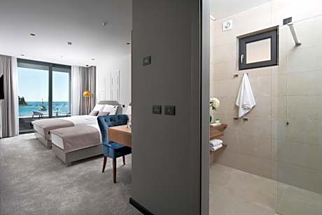 Superior Triple Room with Balcony and Sea View