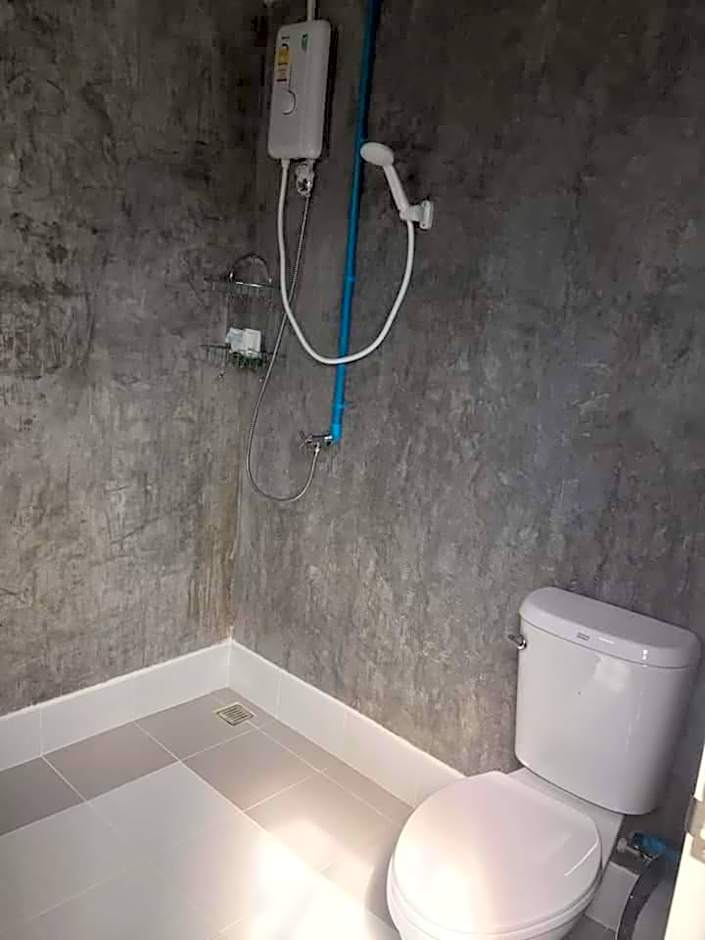 Sea Breeze Backpacker