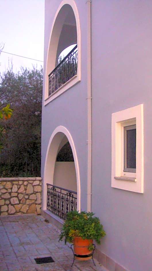 Delphin Rooms Sivota