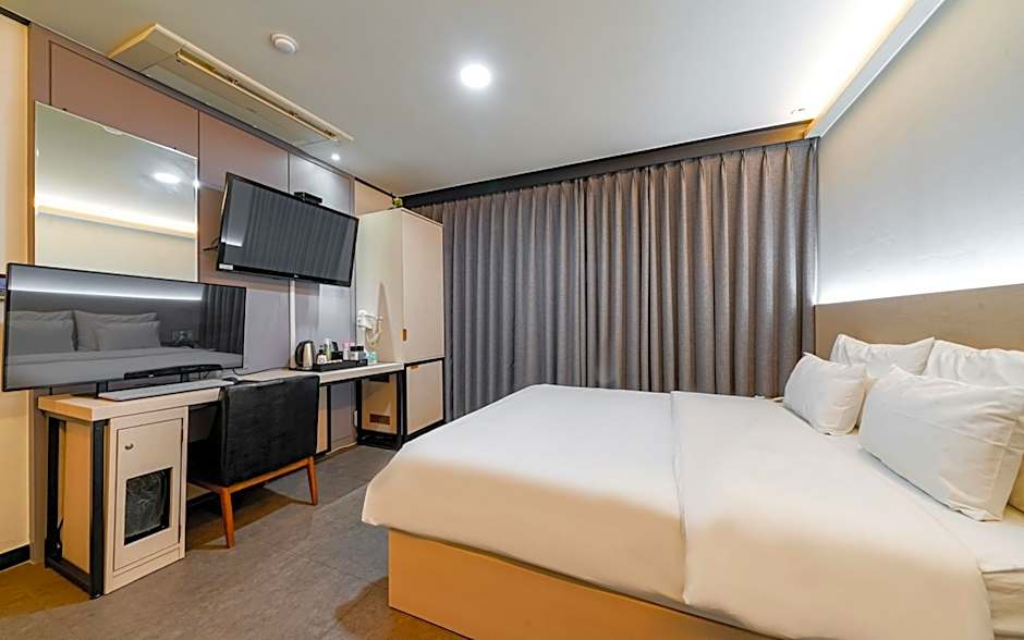 Busan Gangseo Sinhodong Hotel The May