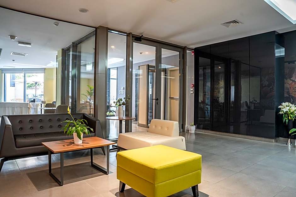 Liv Weibdeh Hotel Suites