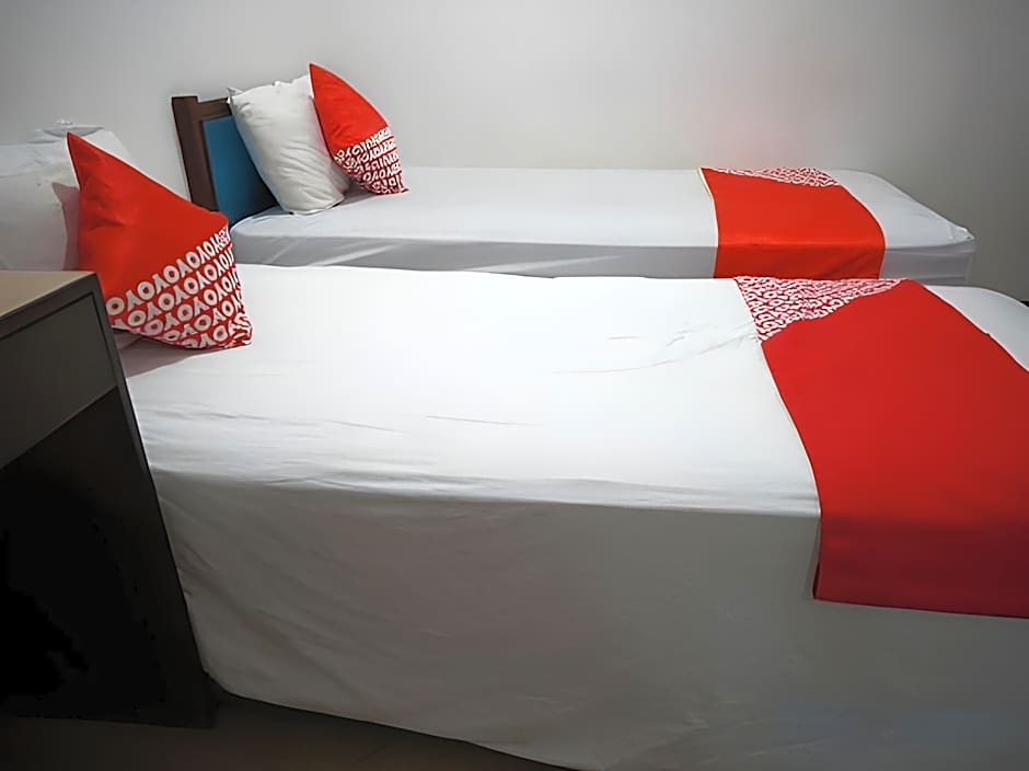 OYO 92863 Hotel Blessing