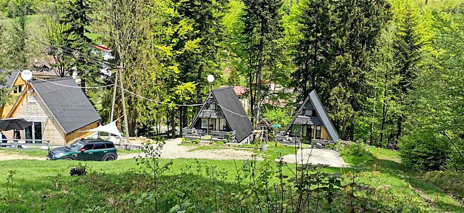 Osada pod Beskidem- chatki całoroczne