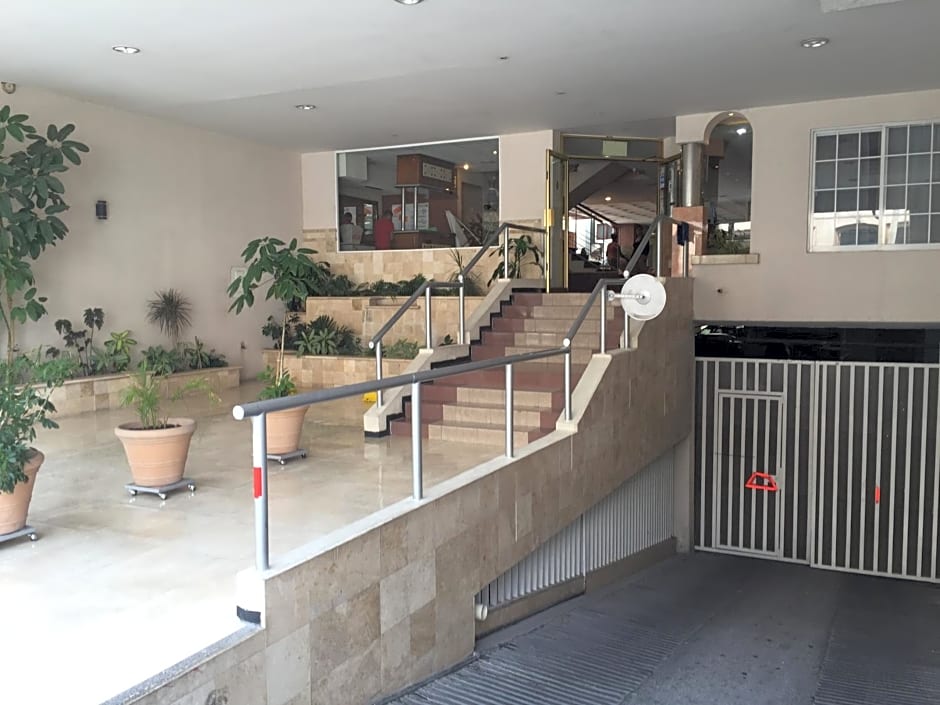 Hotel Enterprise Inn Plaza