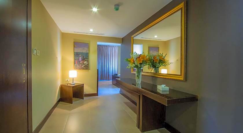 Nadine Hotel Suites
