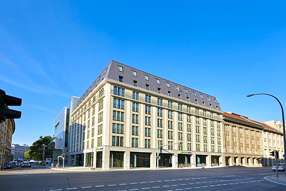Holiday Inn Express Berlin - Alexanderplatz By IHG