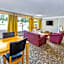 Crestwood Hotel