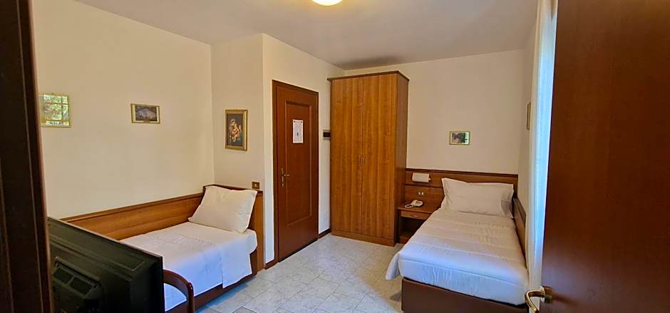 Hotel Montegrino Lakeview