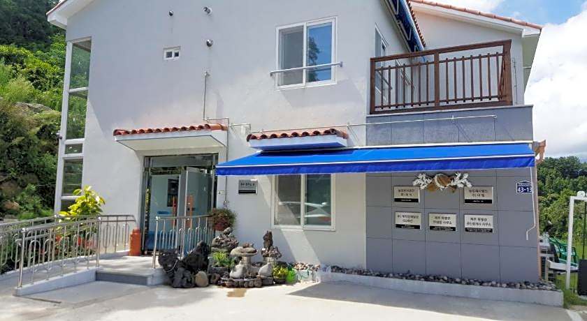 Dreaming Forest Pension