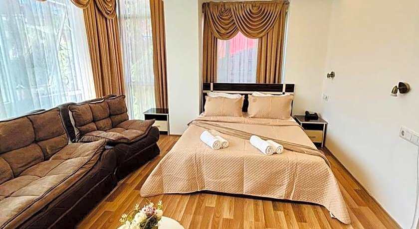 Argo Hotel