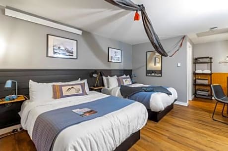 Double Room with Mountain View