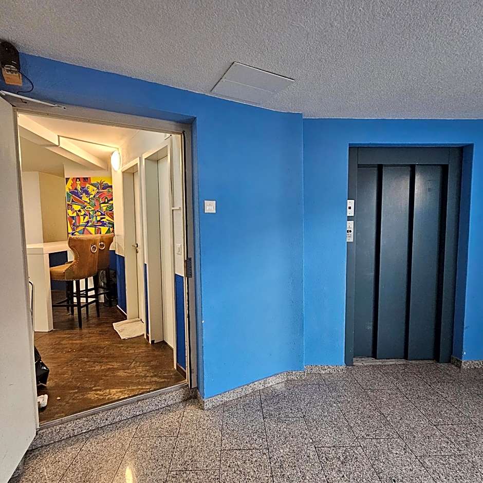 Stay2Night City Center Hostel