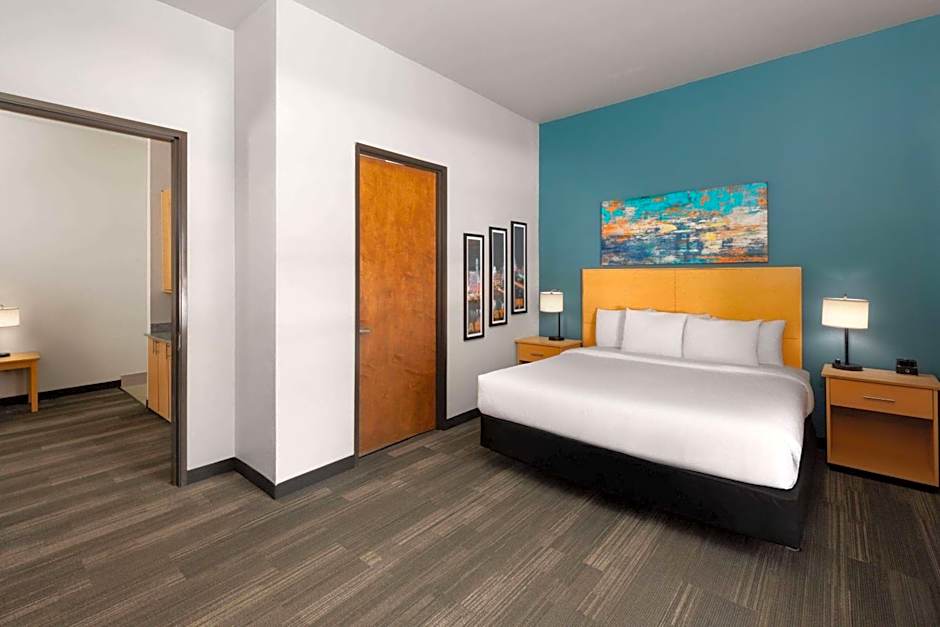 La Quinta Inn & Suites by Wyndham Austin NW/Lakeline Mall