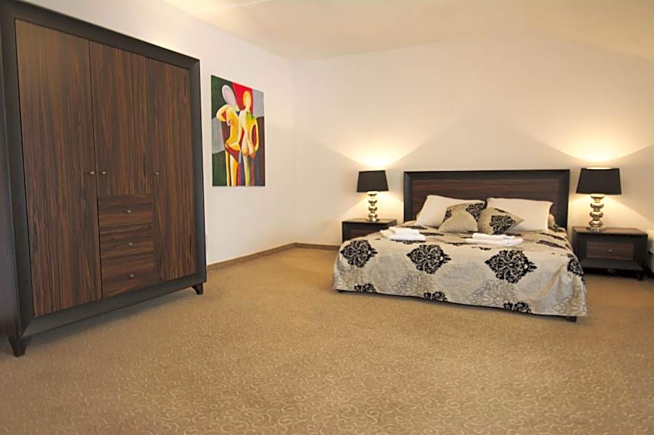 Centrum Konferencyjno-Apartamentowe Mrówka