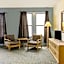 OYO Cameron Historic Hotel Brownsville I-69E