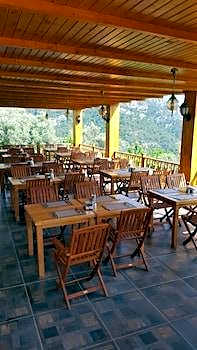 Kabak Armes Hotel