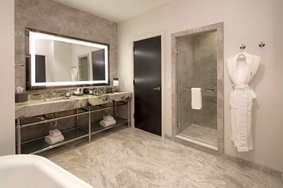 JW Marriott Savannah Plant Riverside District