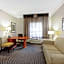 La Quinta Inn & Suites by Wyndham Houston West Park 10
