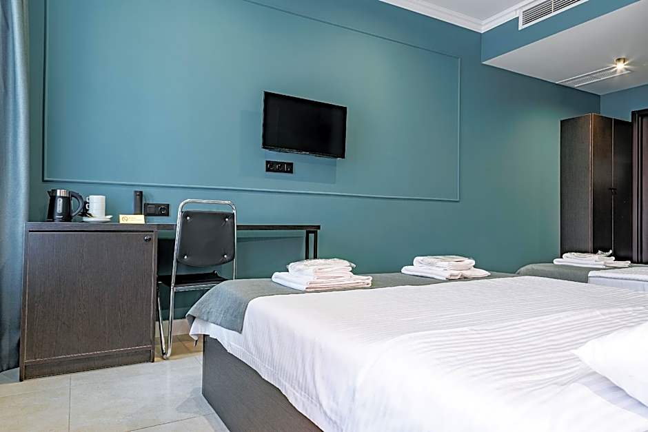 Route Hotel
