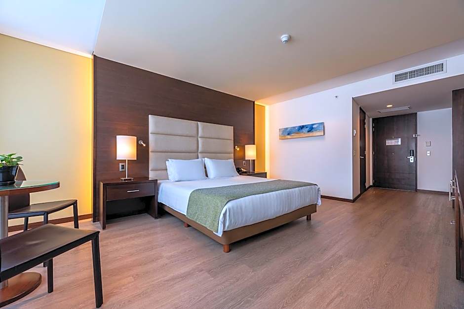 Hotel Estelar Milla De Oro