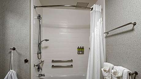 Queen Room with Two Queen Beds - Disability Access/Non-Smoking