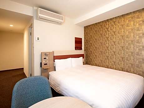 Queen Room - Non-Smoking