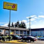 Super 8 by Wyndham Lynnwood