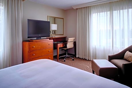King or Double Room with Concierge Lounge Access