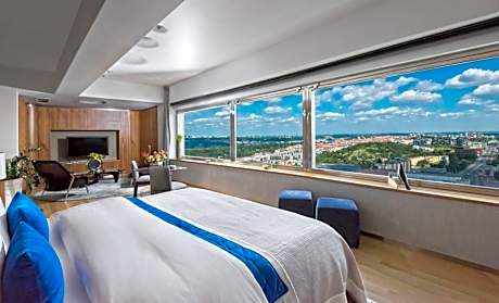 SKY SUITE HOTEL