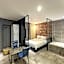 Docking Hotel