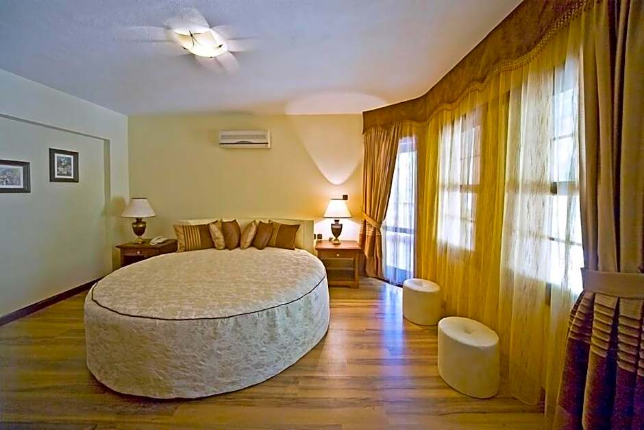 Yucelen Hotel