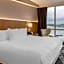 Clarion Lakeside Inn & Conference Centre