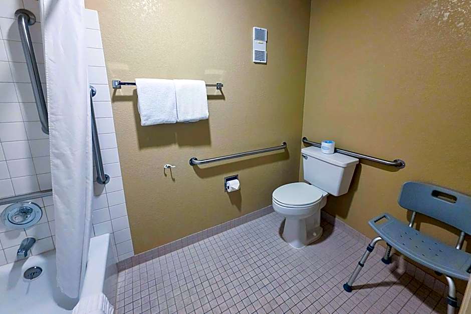 Oxnard Inn Lancaster