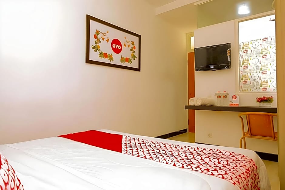 OYO 354 32 Residence