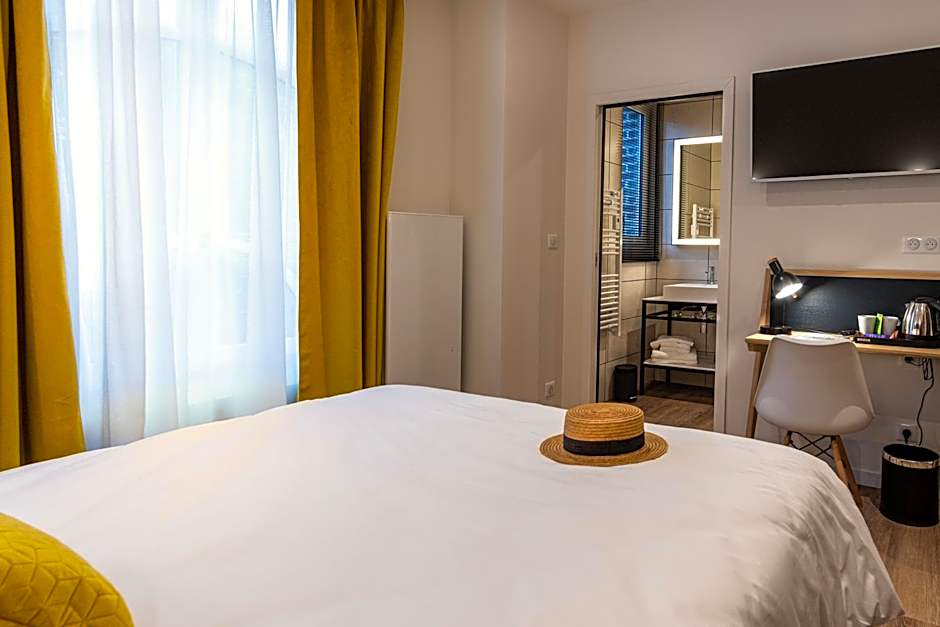 Mayrena Hotel Restaurant